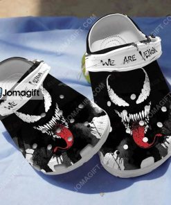 Chicago Cubs American Flag Breaking Wall Crocs Clog Shoes - Jomagift