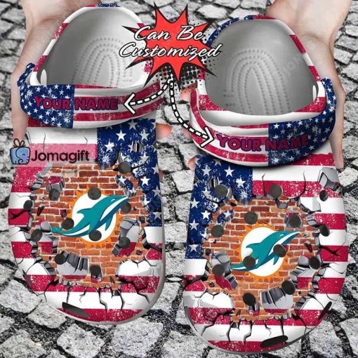 Customized Miami Dolphins Crocs American Flag Breaking Wall Gift