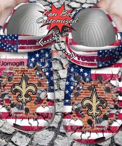 Customized New Orleans Saints Crocs American Flag Breaking Wall Gift 2 2