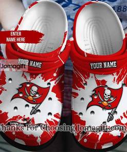 [Personalized] Tampa Bay Buccaneers Crocs Shoes Gift